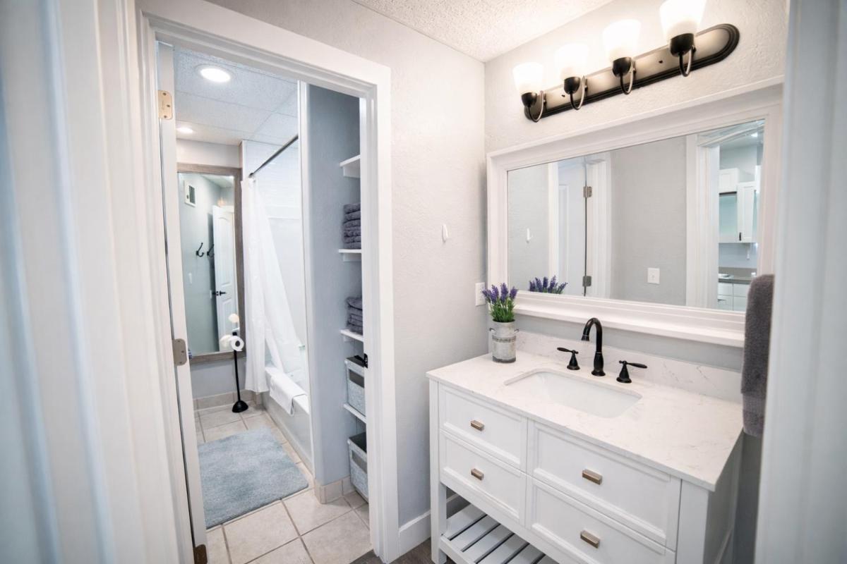 Aunt Beans Guest Suite - Housity