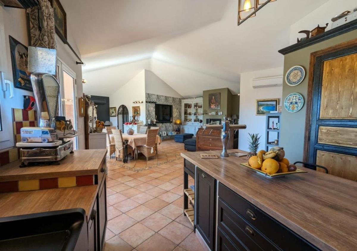 Villa Mimosa - Housity