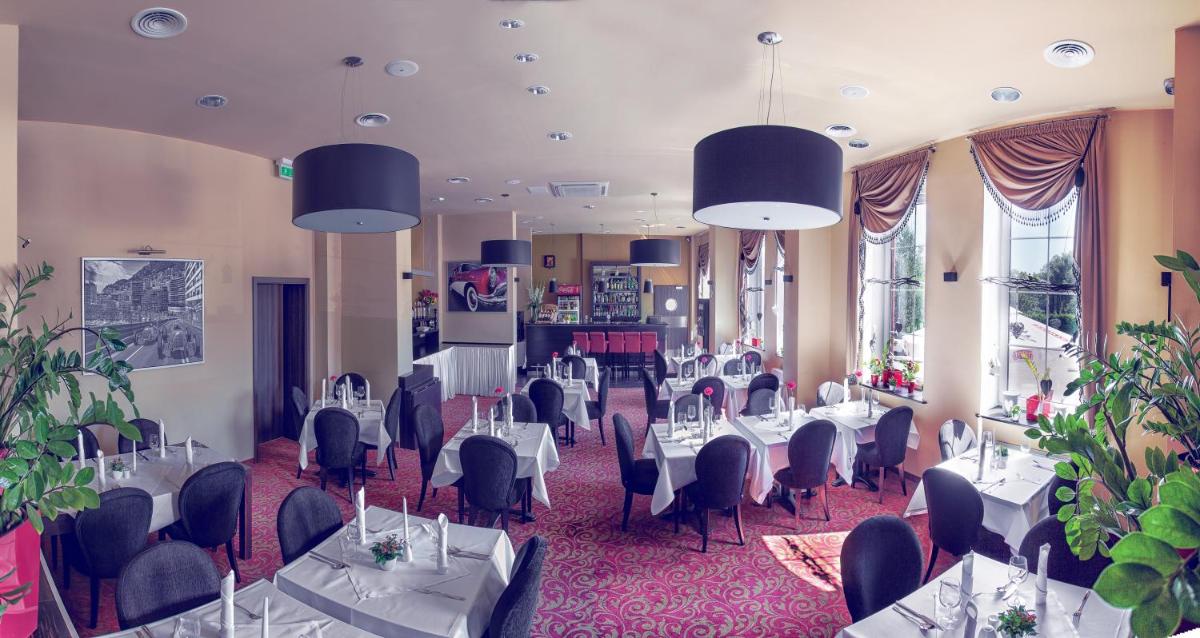 Hotel Niemcza Wino & Spa - Housity