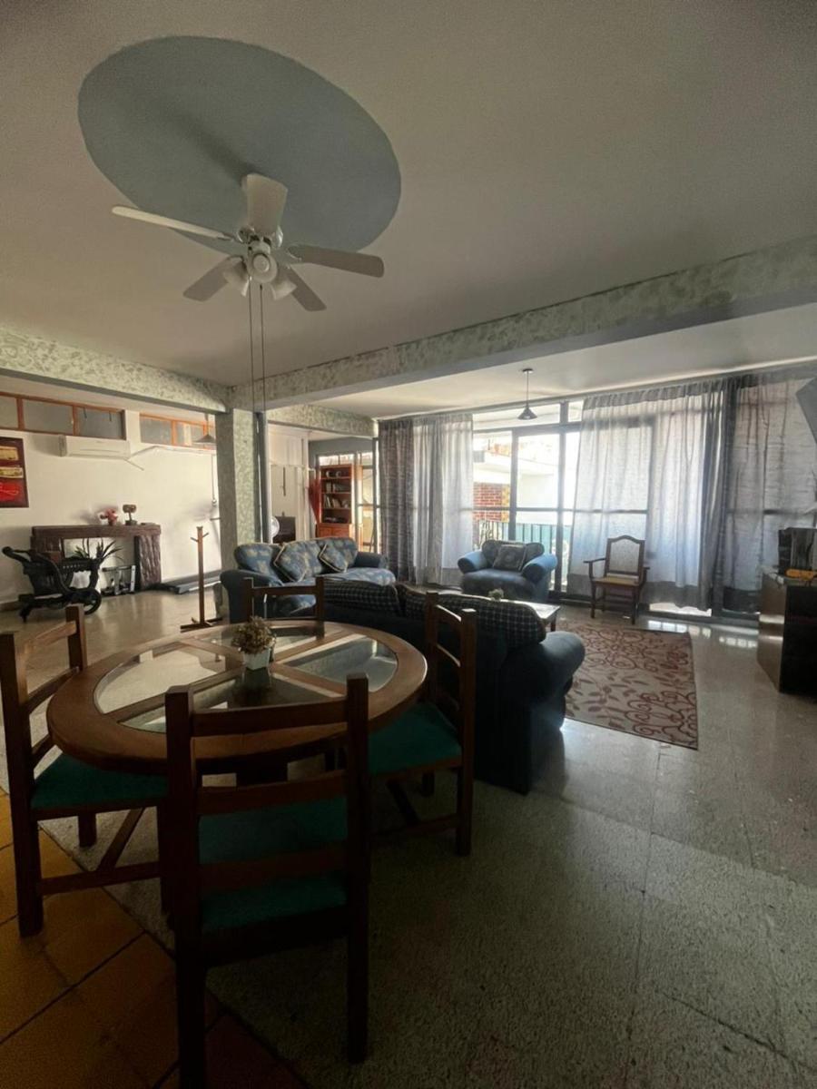 Hotel Gandag - Housity