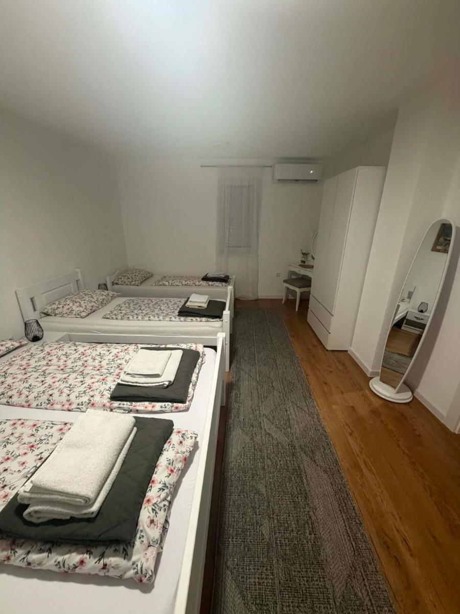 Stan na dan Gornji Vakuf Uskoplje - Housity