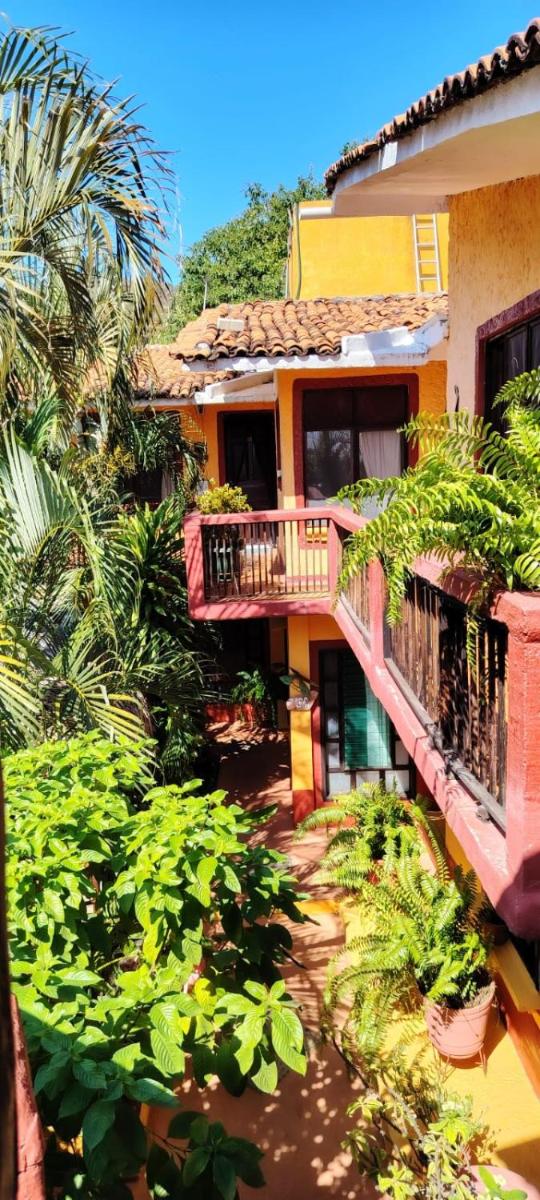 Hotel La Cabaña - Housity