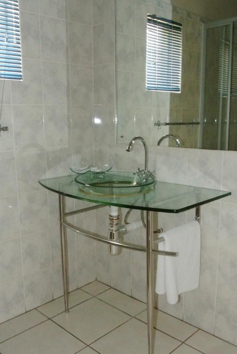 Suitetrails - Emafini Country Lodge