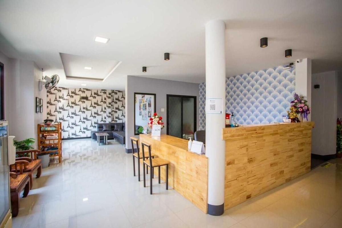 Nakarin Hotel - Hizvo
