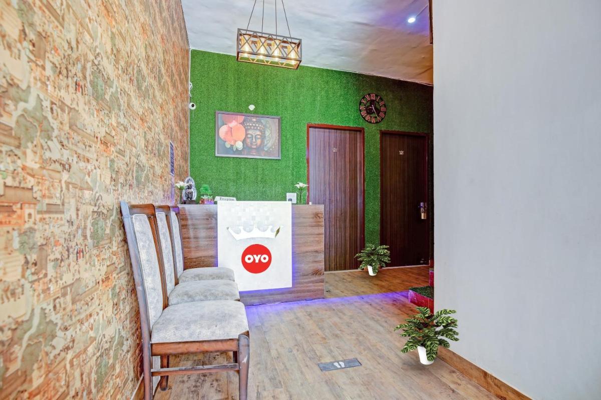 OYO Three Kings - Housity