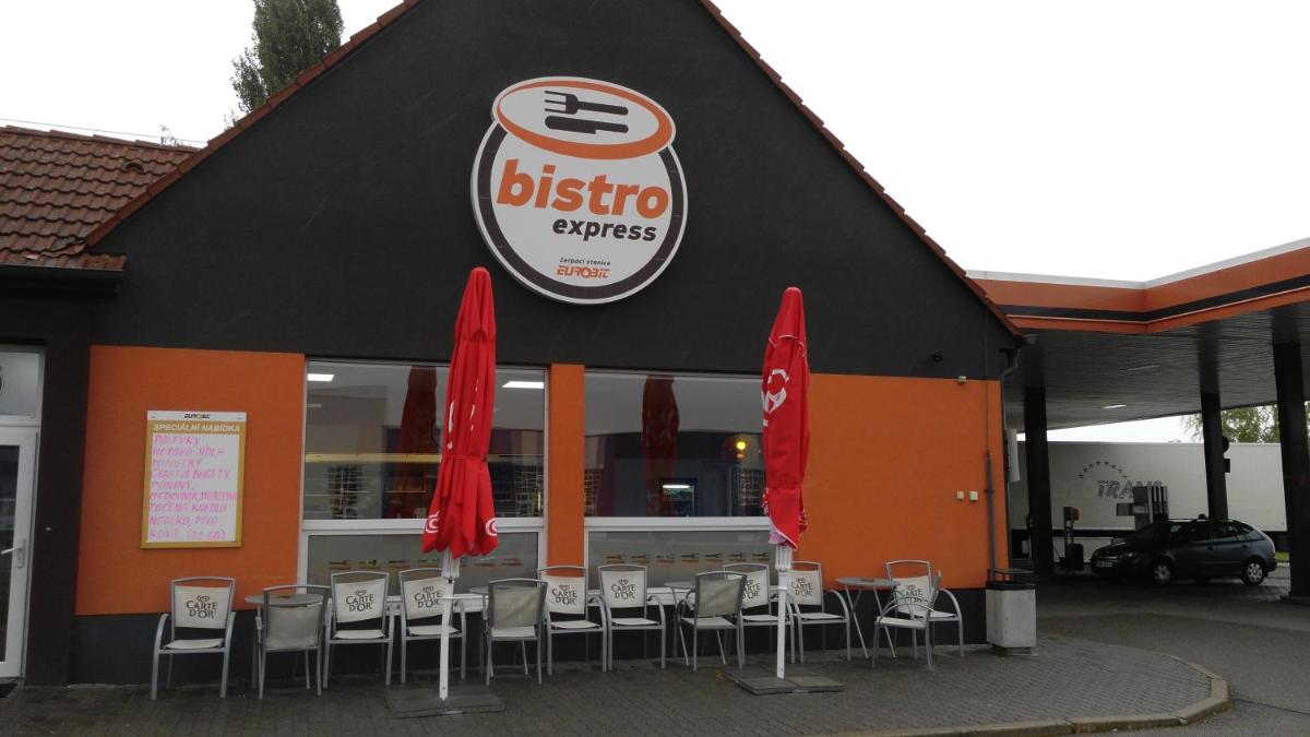 Bed & Parking Eurobit - Housity