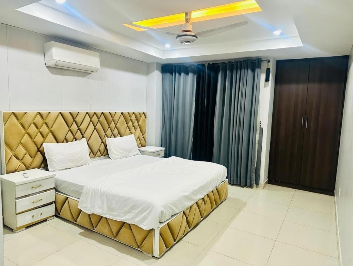 Sky View Luxury Apartment Rooftop Cafe Access - Housity