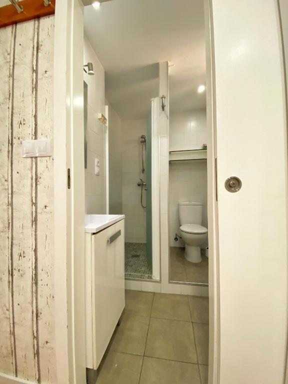 Apartamentos Gorbea Suites - Hizvo