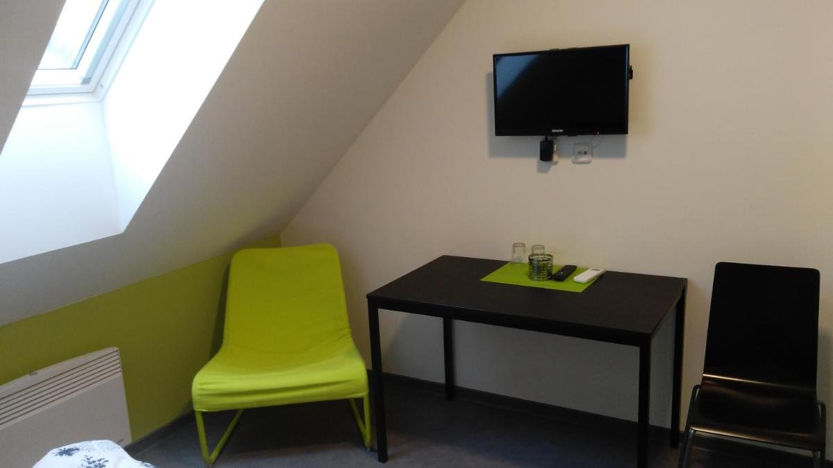 Bed & Parking Eurobit - Housity