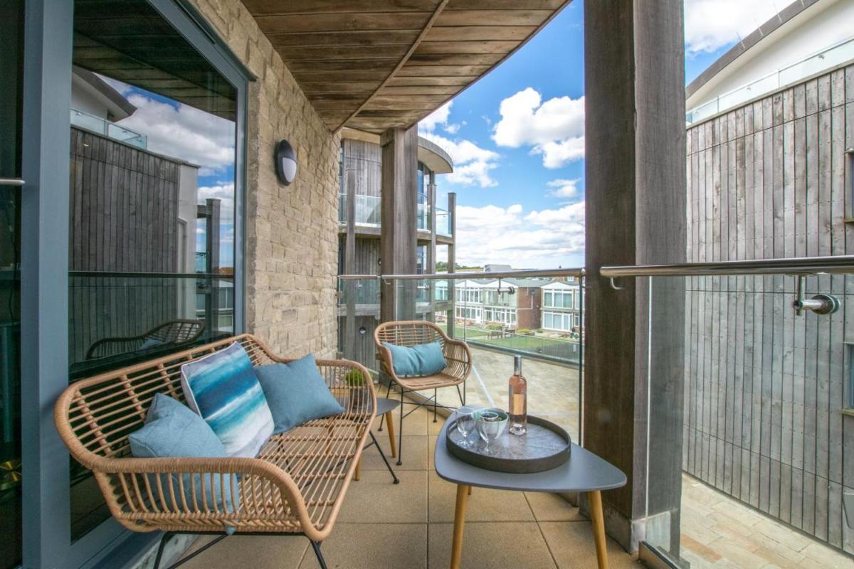 West Bay Watch - Housity