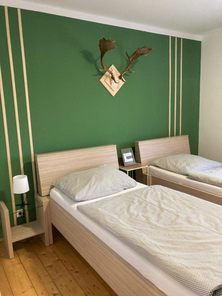 Turistická ubytovňa Zlatka - Housity