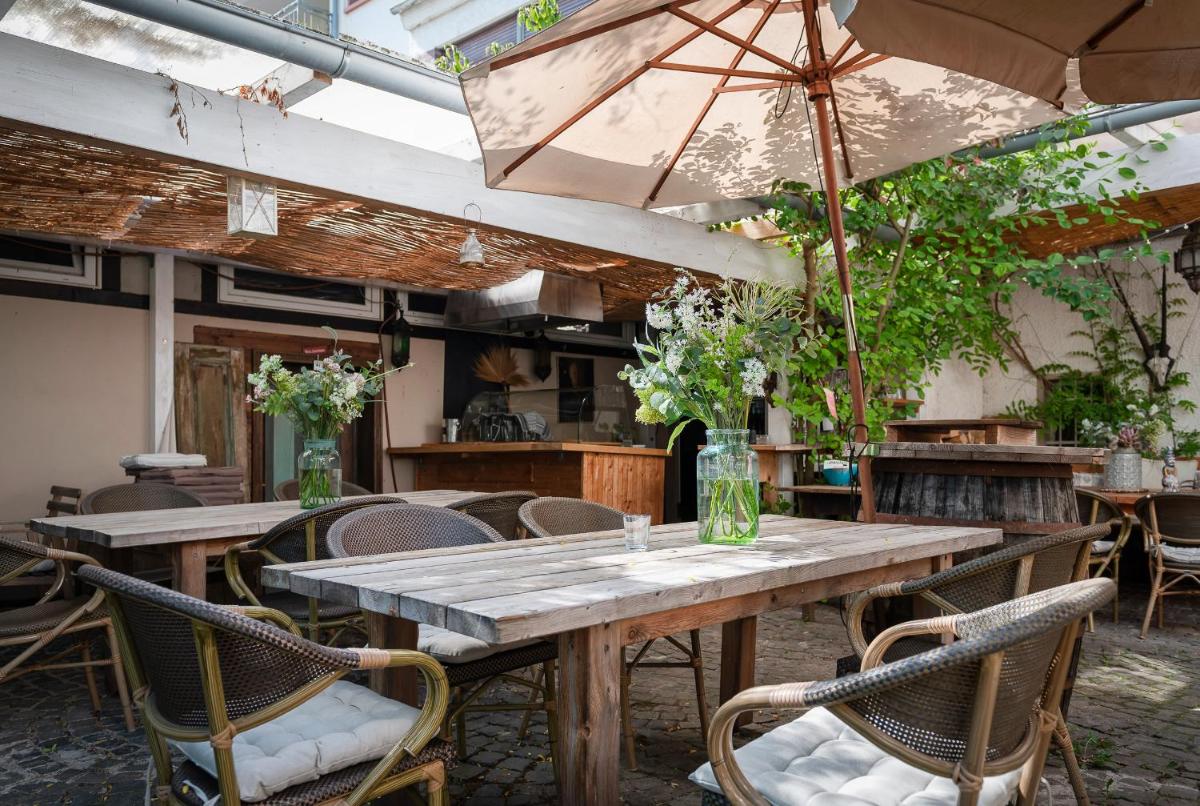 Kaffee&Kissen - Das Boutique Hotel am Rhein - Housity