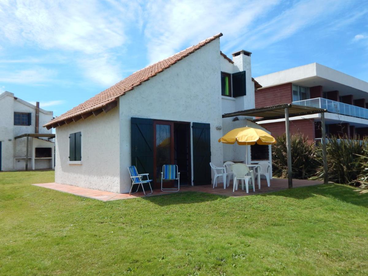 Bungalows Costa Esmeralda - Housity