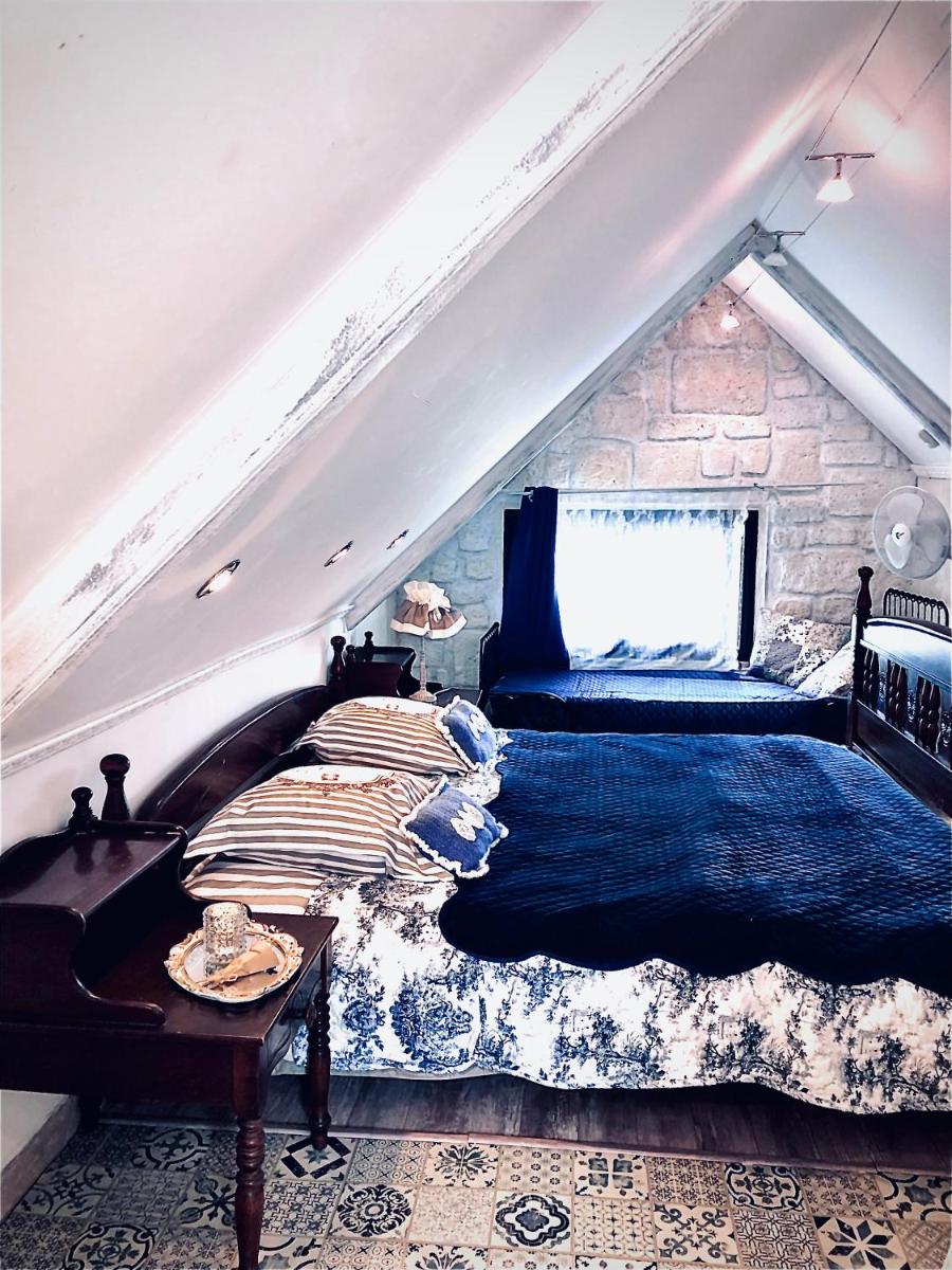 La Porte Bleue : Guest house Cosy & Jaccuzi - Housity