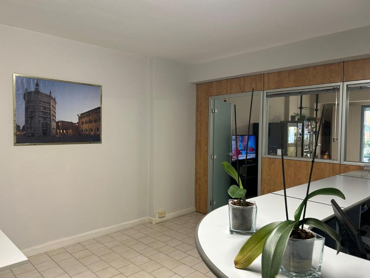 Parmigianino Apartments - Housity