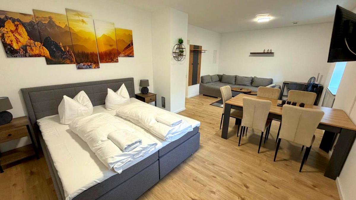 Bitterfeld Apartment modern & gemütlich - Housity
