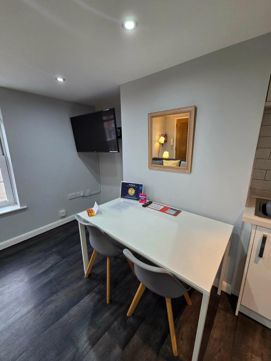 No 4 New Inn Apartments - Housity