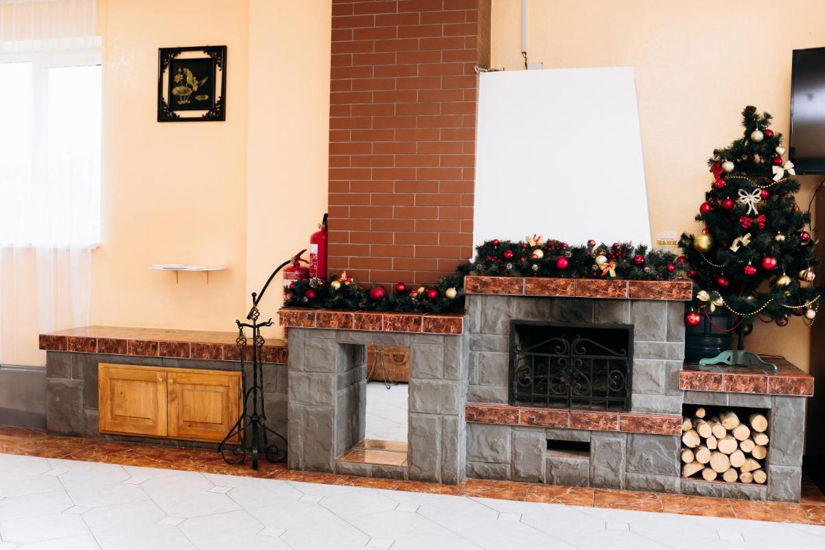 Hotel Yasinya - Housity