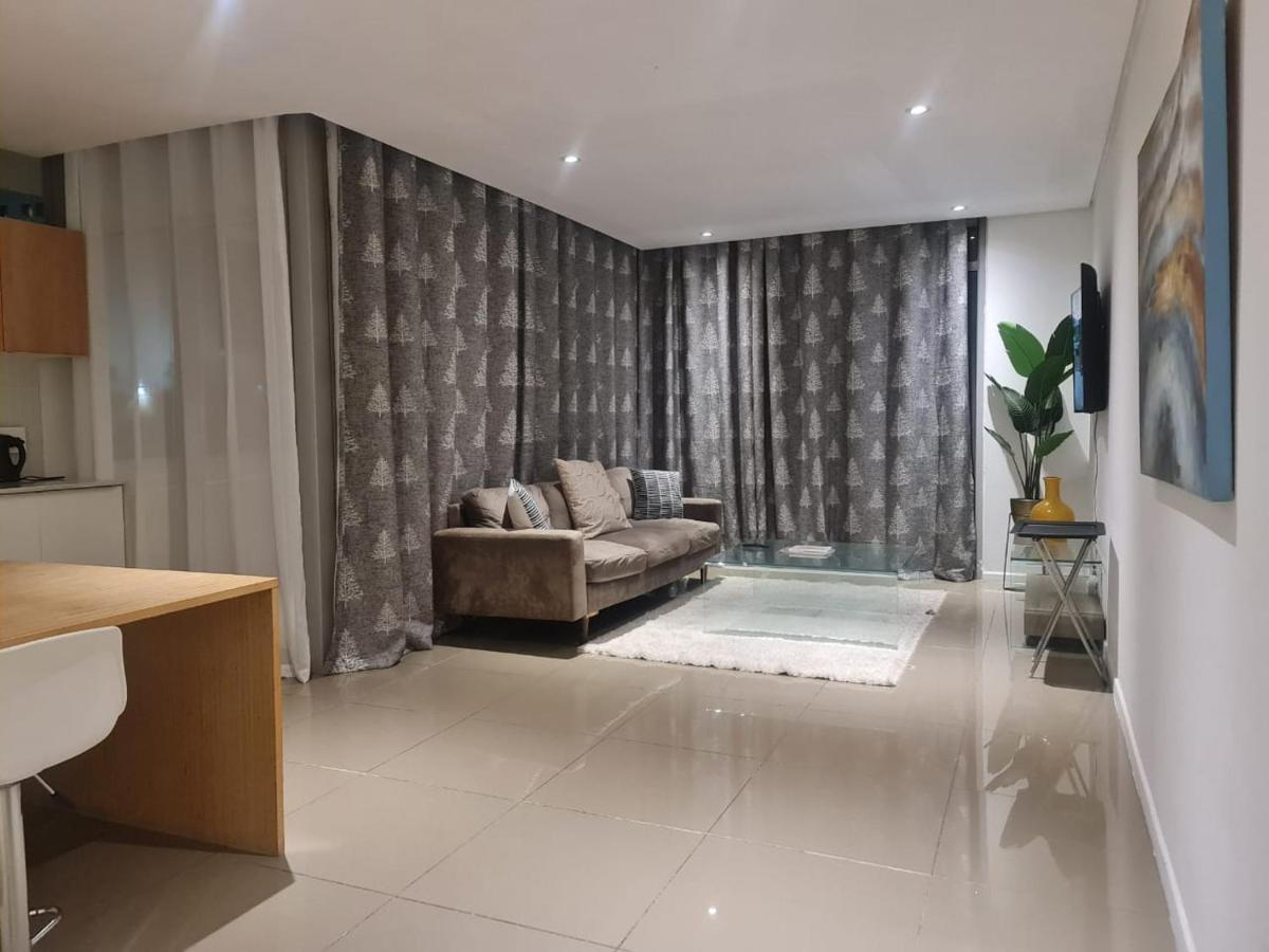 City Apartments at Freedom Plaza - Hizvo