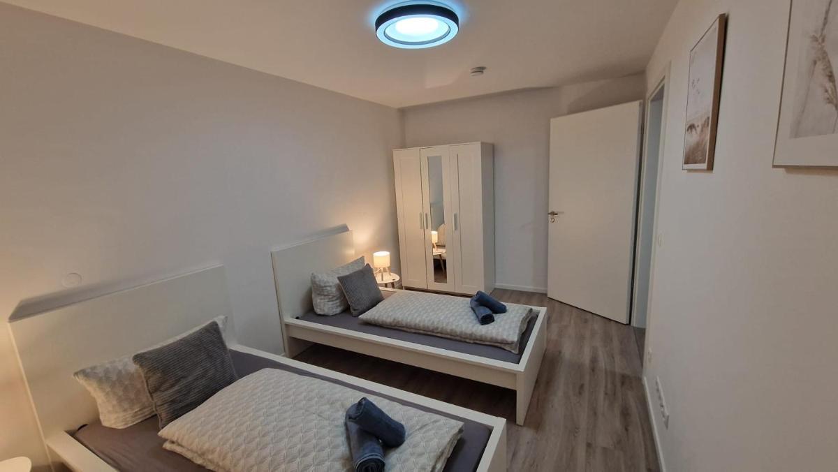 Modern Living Apartment with Sunset Terrace - Lift - Smart TV - XXL Terrasse - Housity