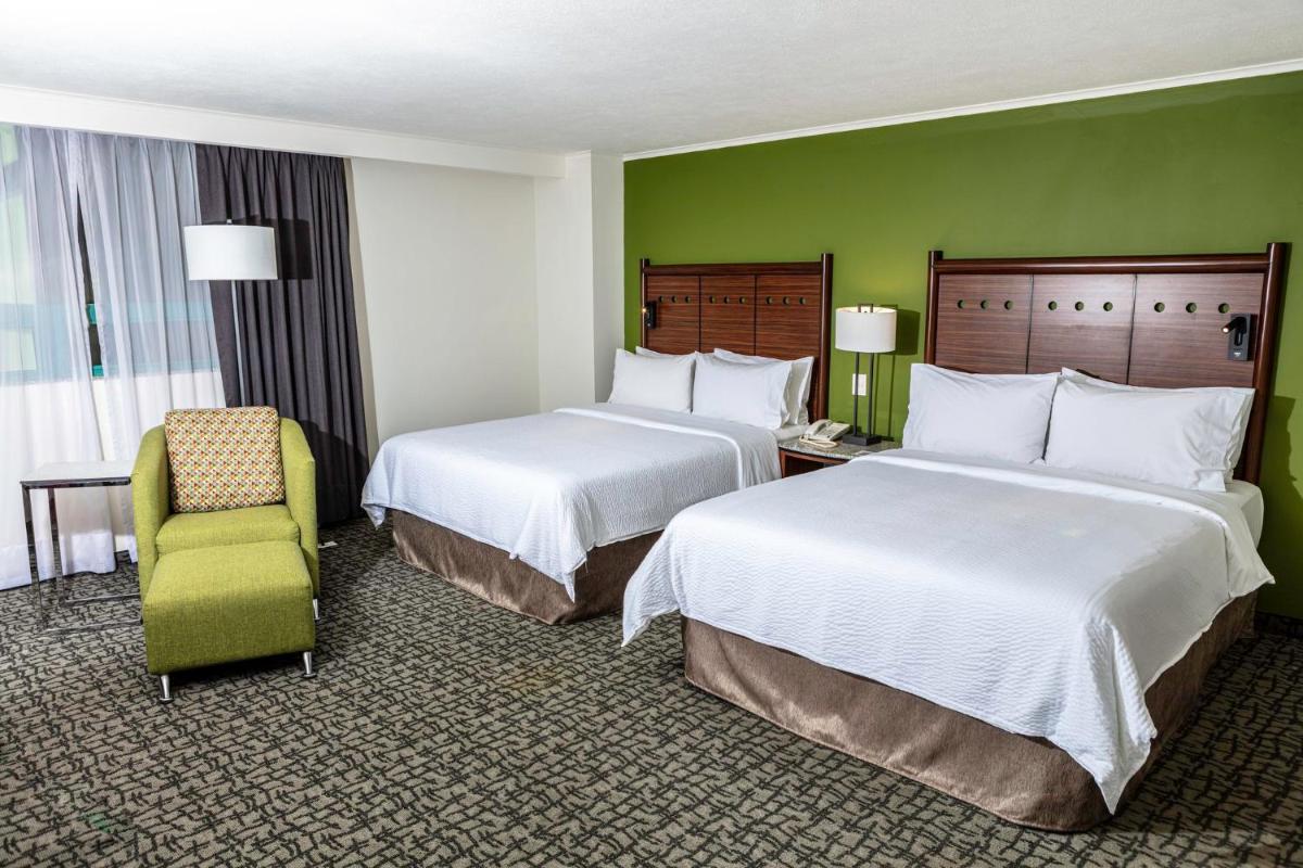 Holiday Inn Mexico City - Trade Center by IHG - Housity