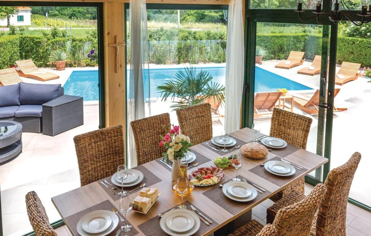 Villa Lara with sauna in Imotski - Housity