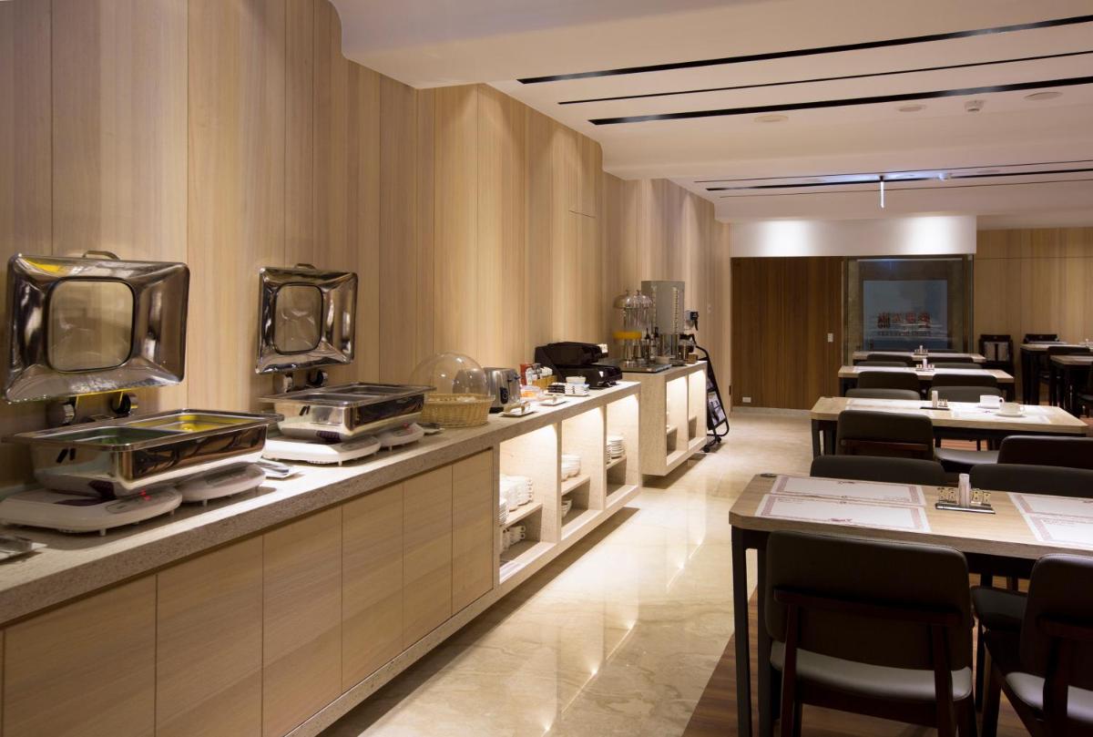 Noble Hotel - Housity