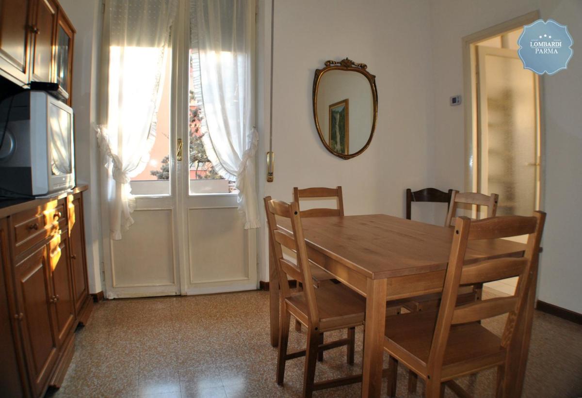 Lombardi Abbeveratoia - Housity
