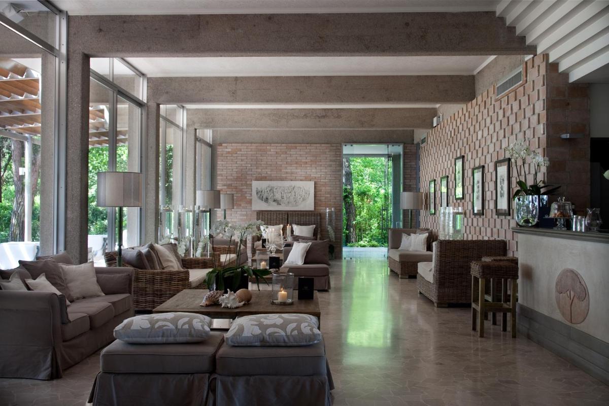 Hotel Mediterraneo Suite&Residence - Housity