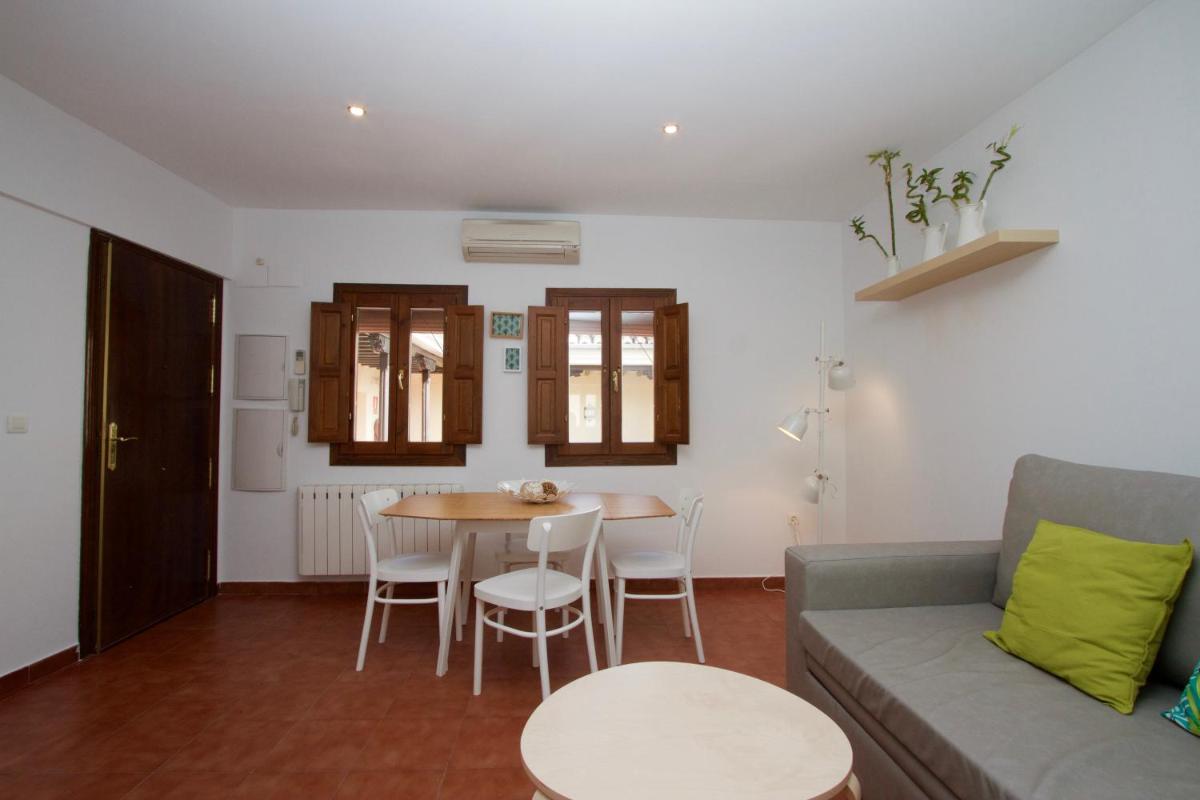Apartamento Inside La Corrala - Housity