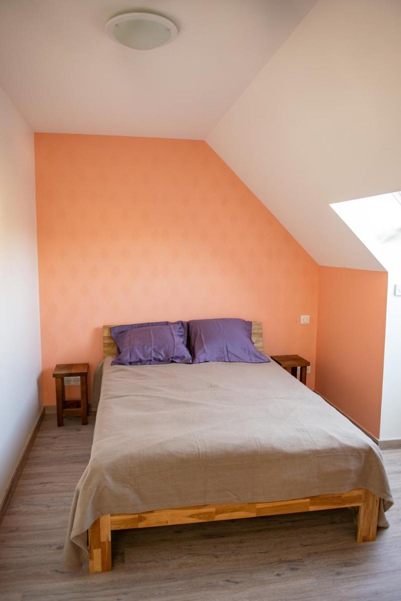 Le repaire de Saint-Bris - Housity