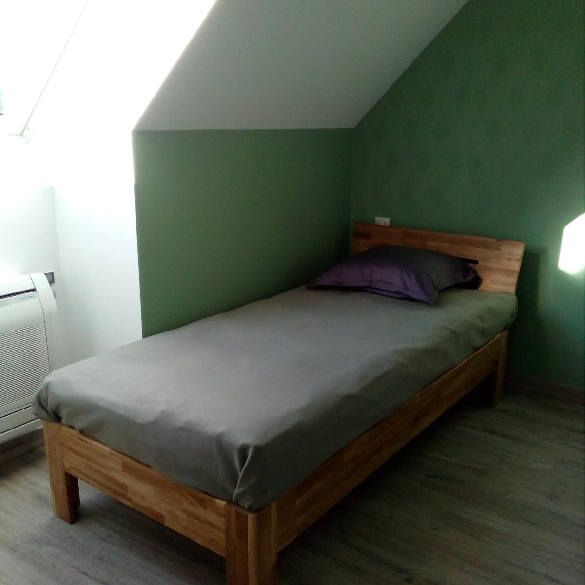 Le repaire de Saint-Bris - Housity