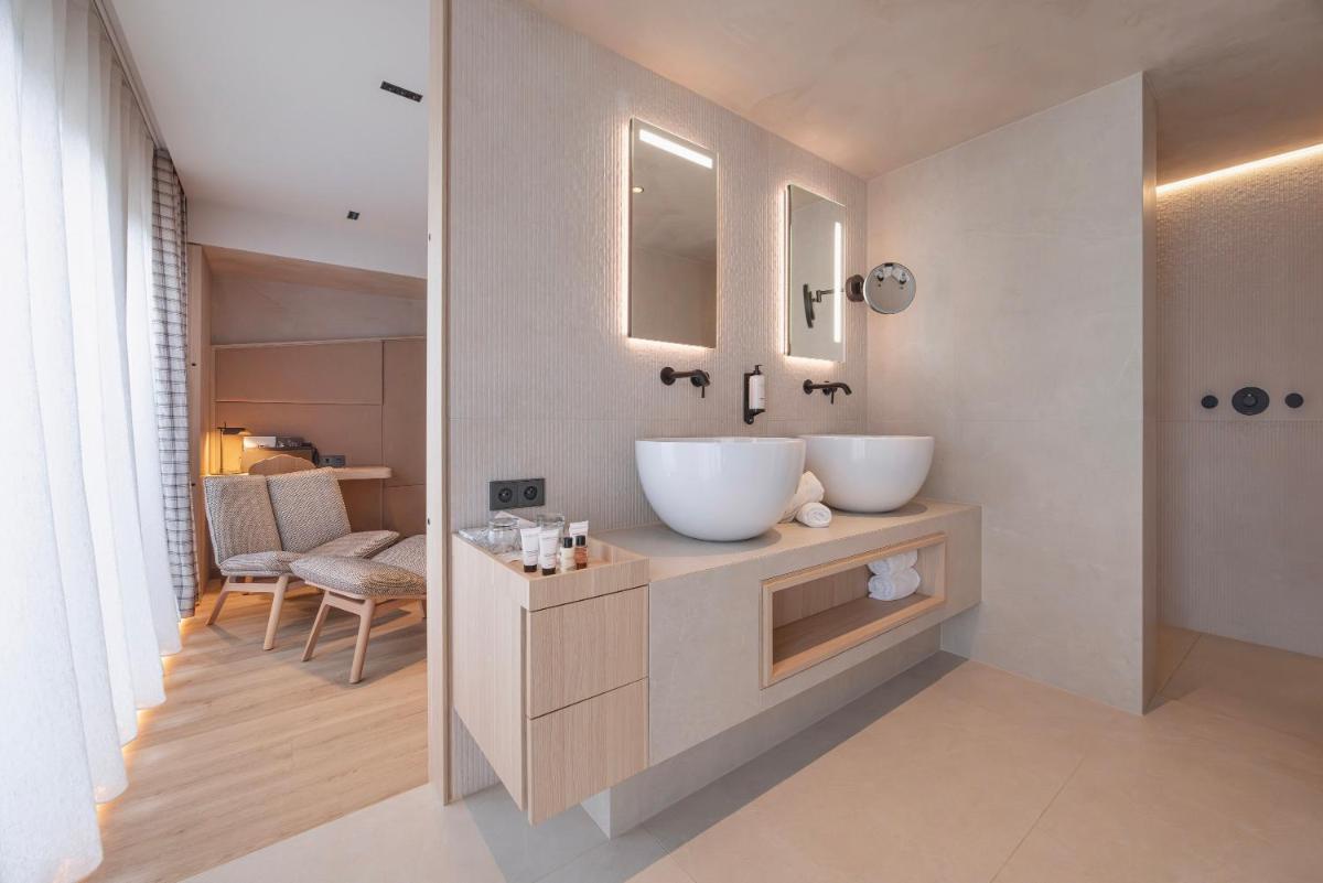 YONA ex Le Parc Hôtel - Housity
