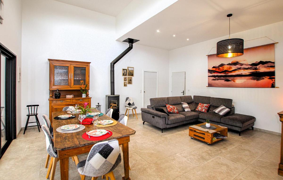 Nice Home In Montboucher Sur Jabron - Housity