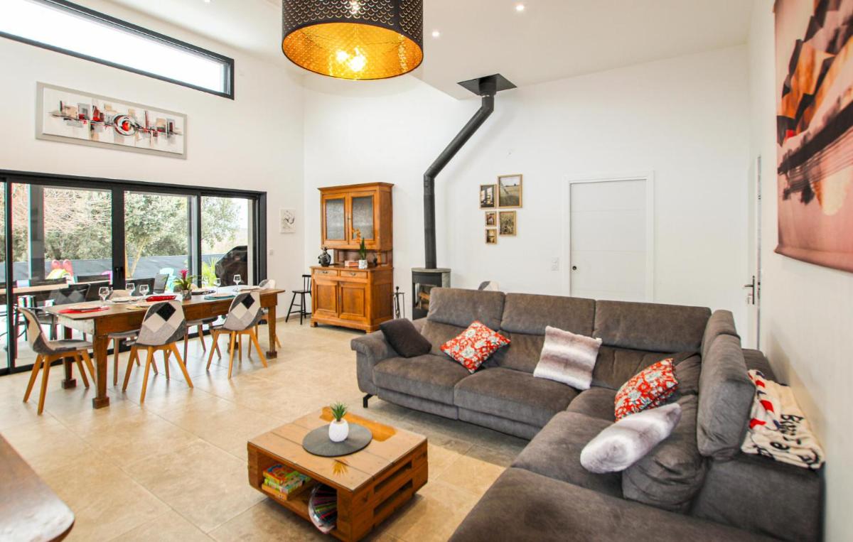 Nice Home In Montboucher Sur Jabron - Housity