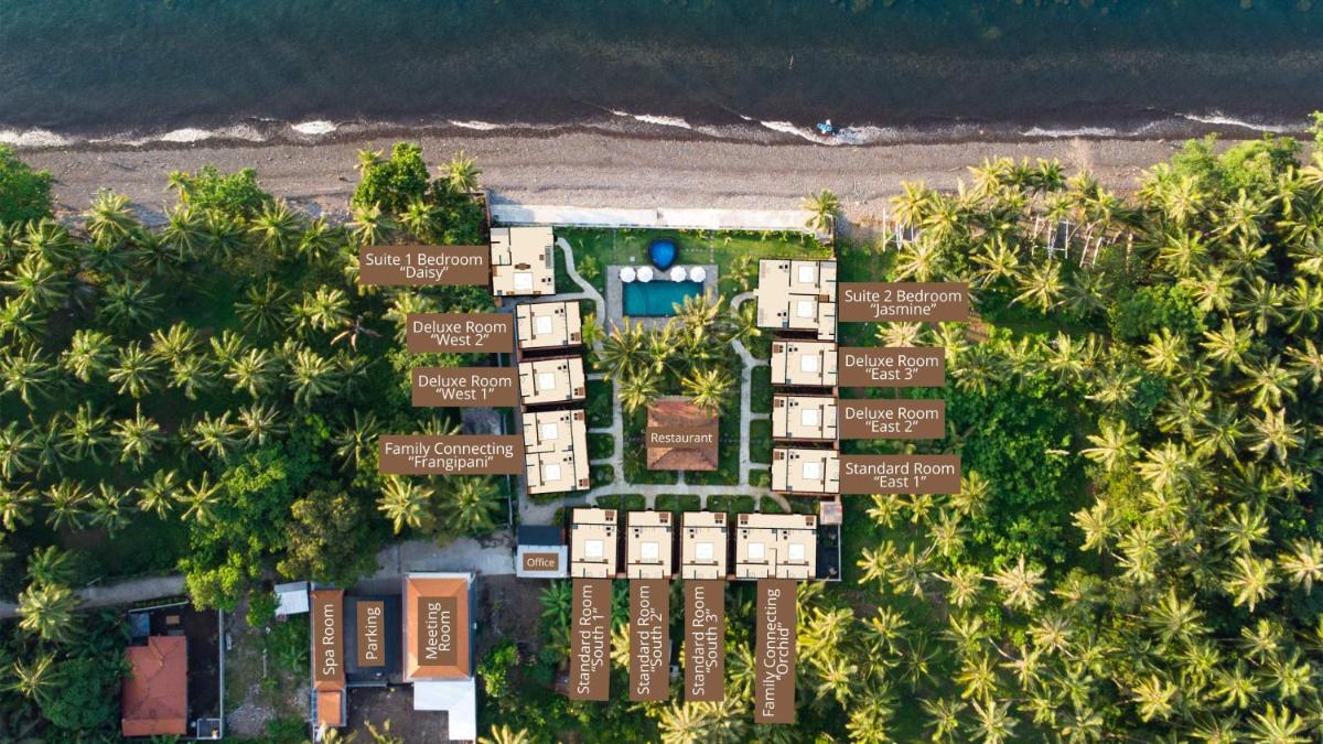Dani Beach Villa - Beachfront Villas in Tejakula - Housity