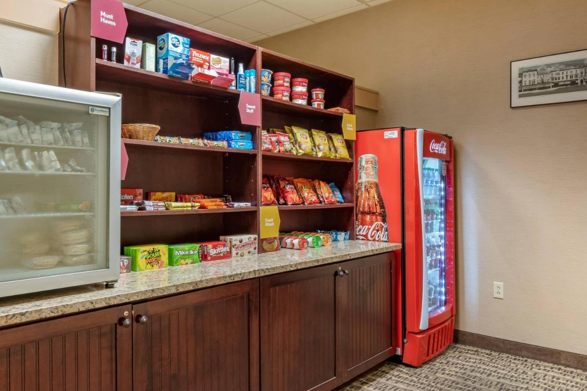 Comfort Suites Downtown Carlisle - Housity