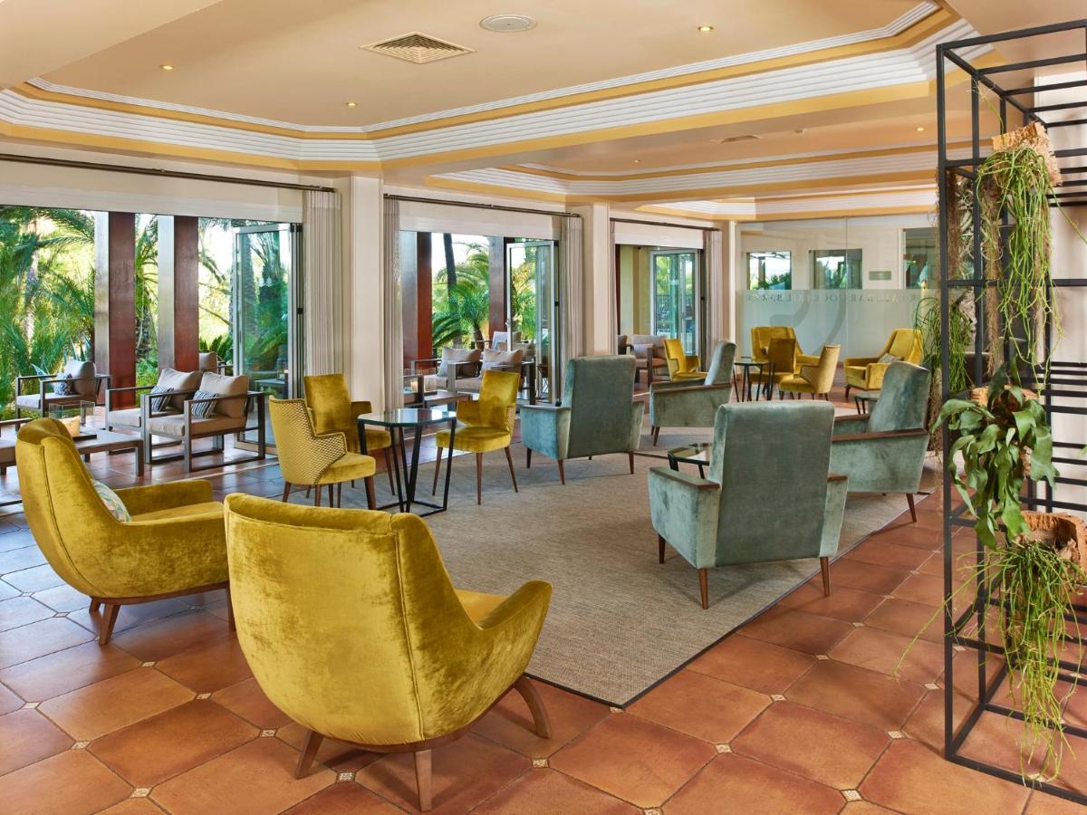 Uma área de estar em Ria Park Hotel & Spa