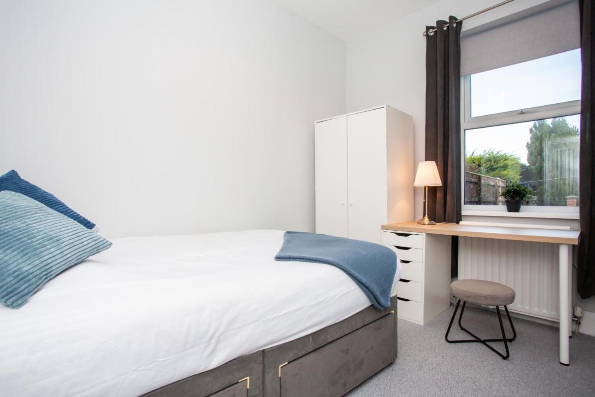 Vacant Nests The Whickham View Wifi Central - Housity