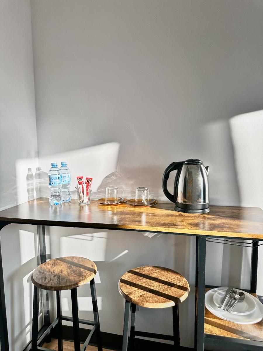 Noclegi Bezpłatny Dowóz AirNest24 Lotnisko Katowice-Pyrzowice - Housity