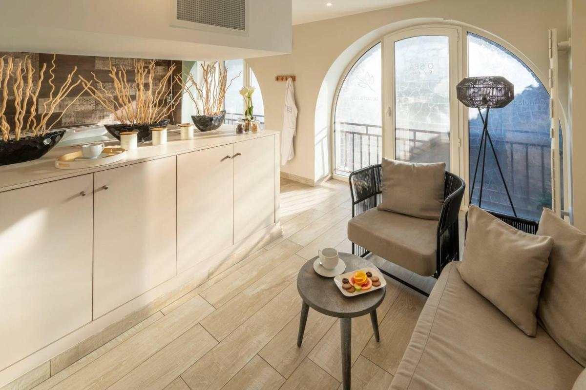 Cuisine ou kitchenette dans l'établissement Best Western Plus Villa Saint Antoine Hotel & Spa