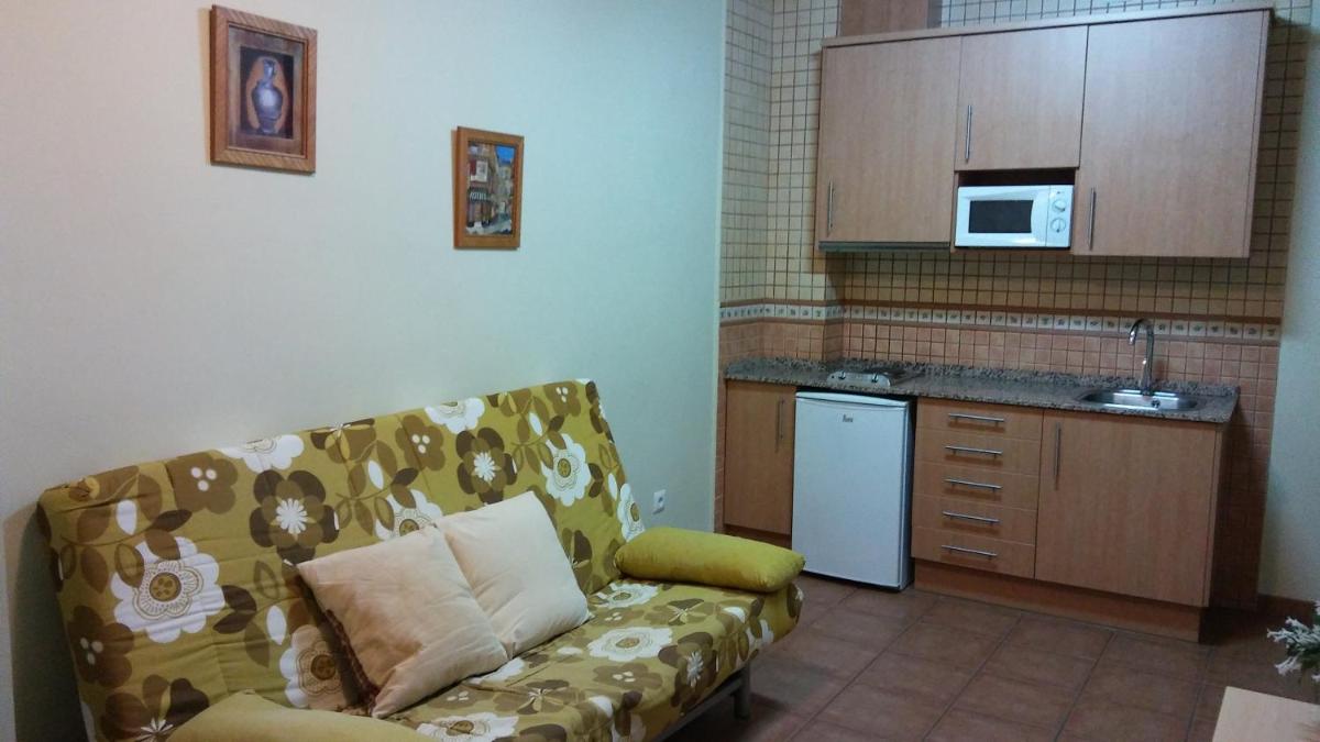 Hostal Sant Roc - Housity