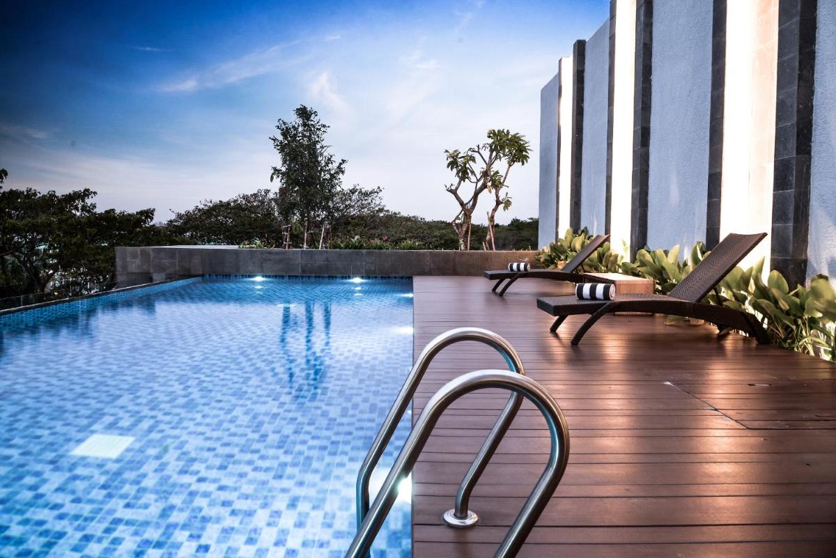 Aston Sidoarjo City Hotel & Conference Center - Hizvo