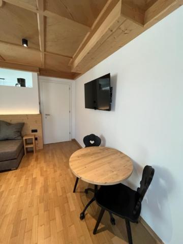 B&B MARINA contacless check in - Housity