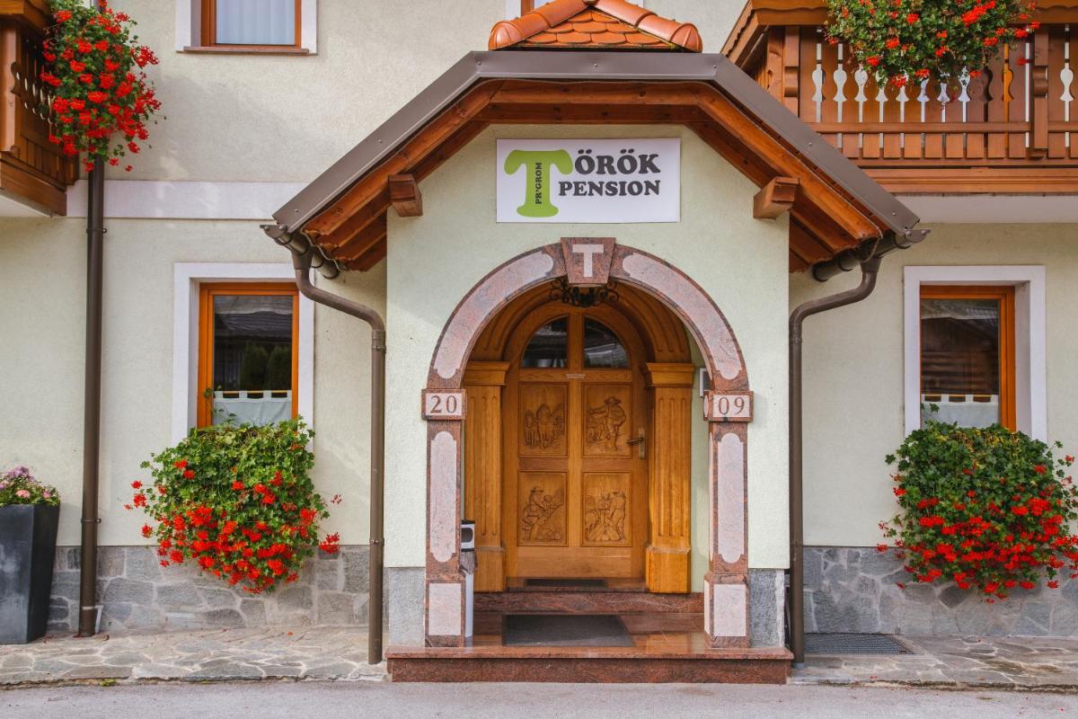 Pension Török - Housity