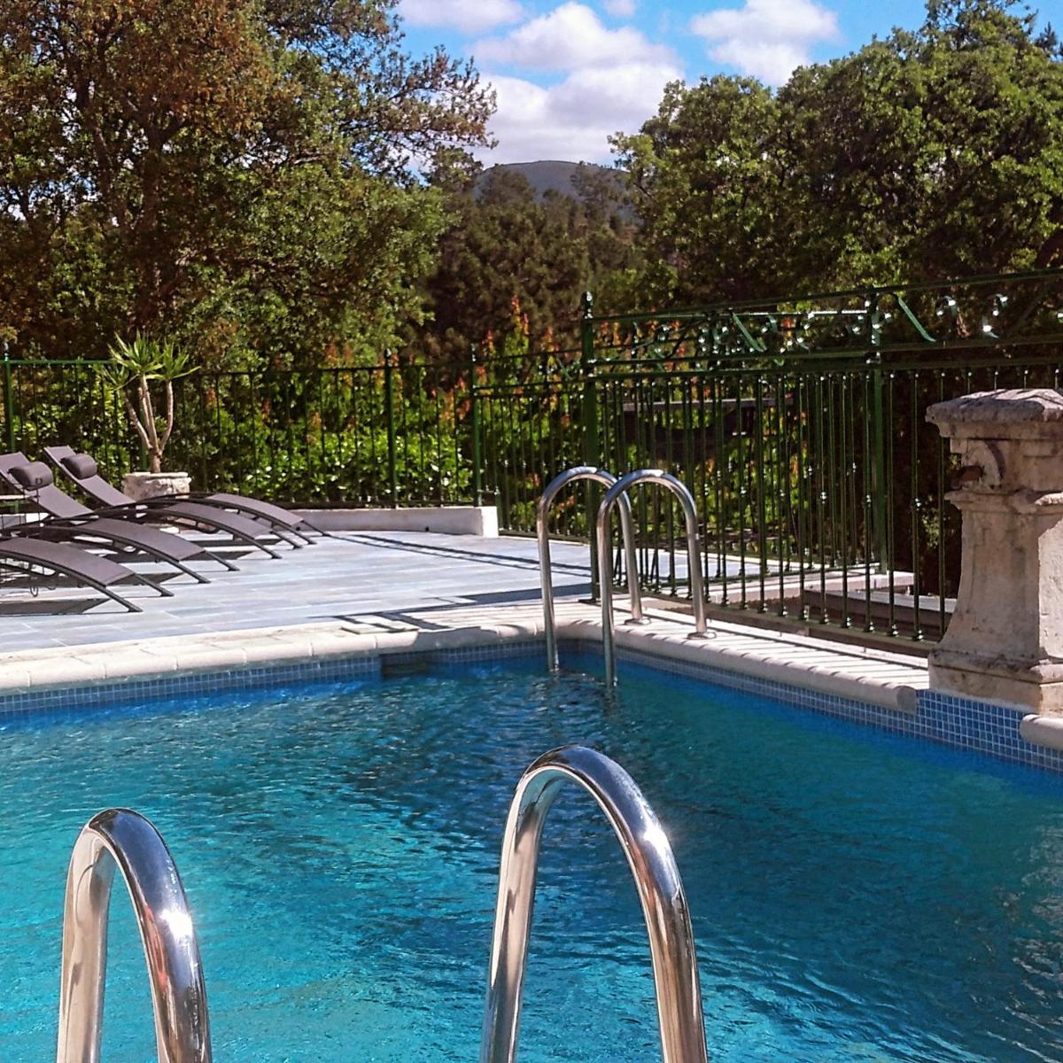 Aloja entero El Mirador de Acebo 4 estrellas piscina Sauna Spa - Housity