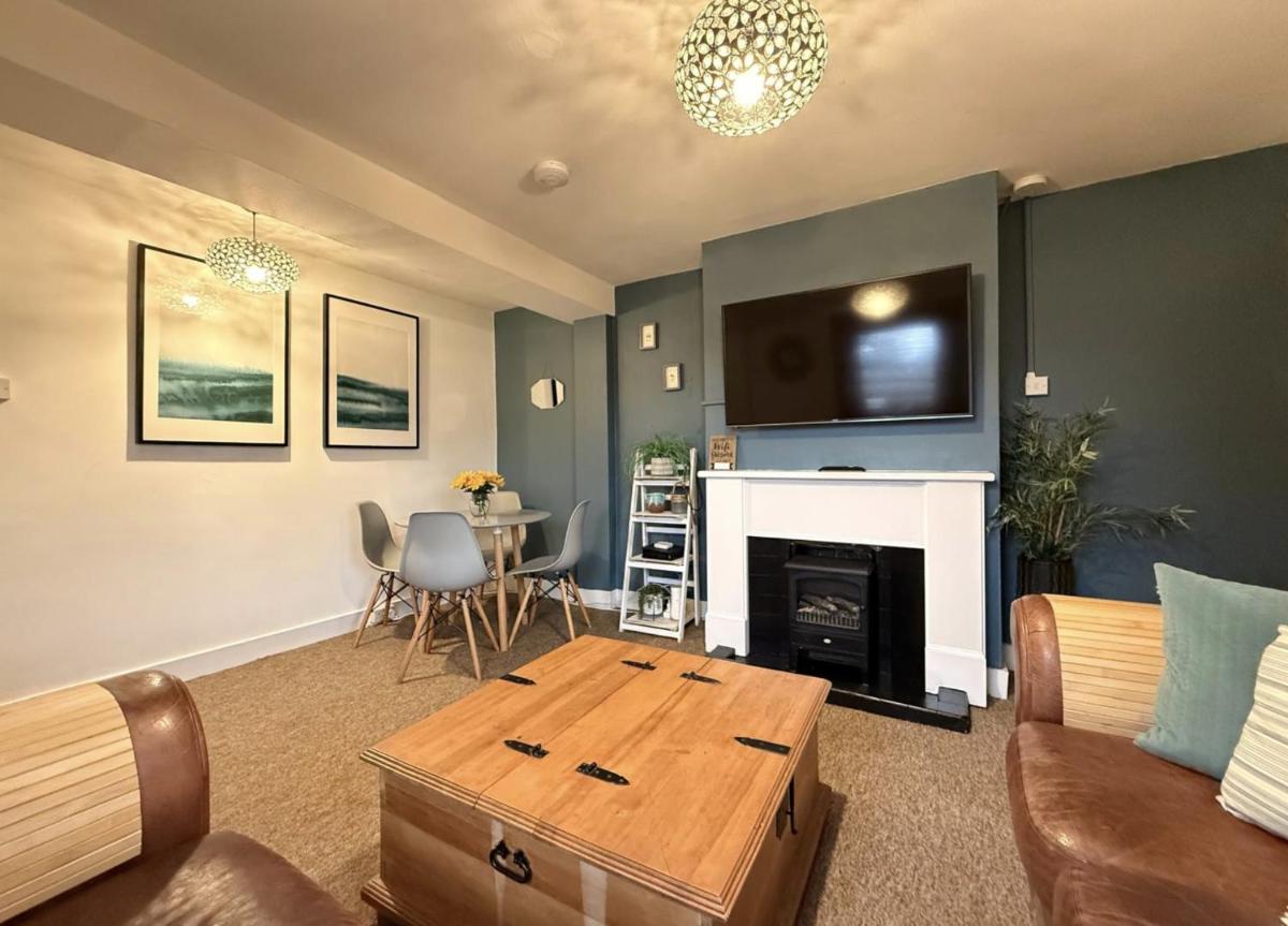 ⭐️Sleeps 4/Longstays/Garden/Parking/WiFi⭐️ - Housity