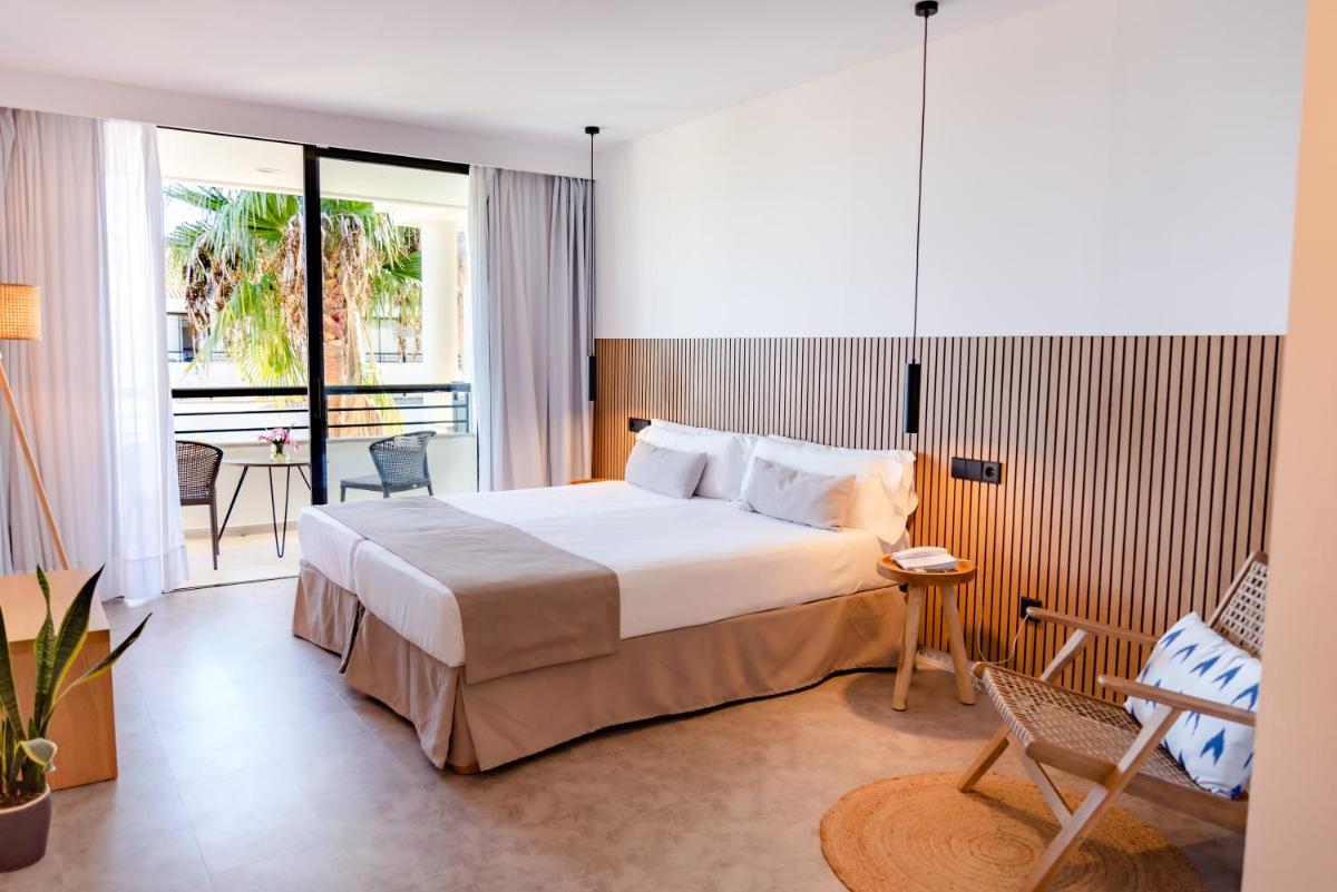 Aparthotel Bahia Pollensa - Housity