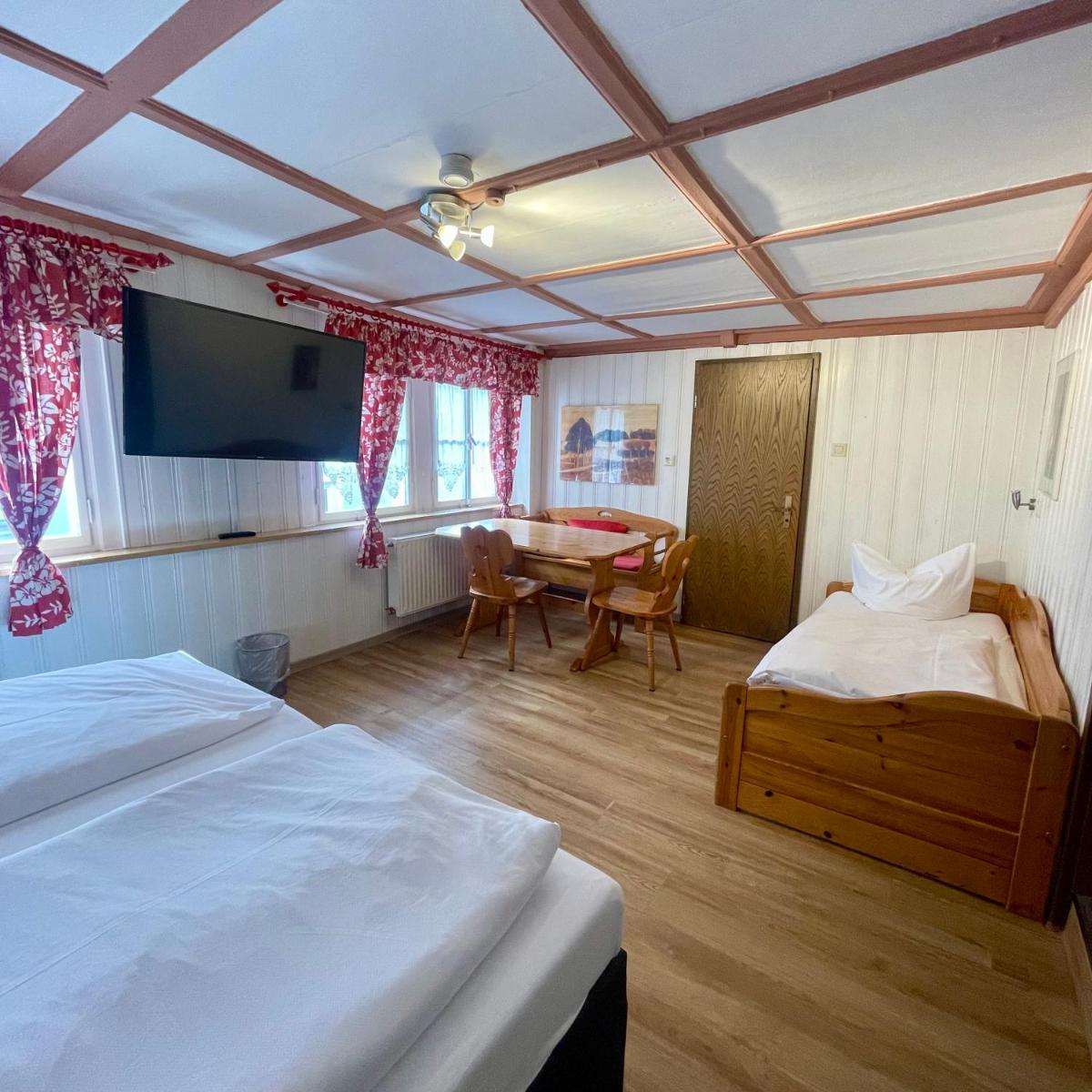 Hotel Gasthof Inselgraben garni - Housity