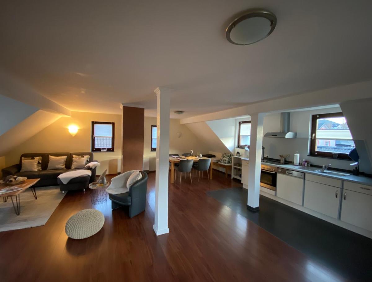 Ferienwohnungen Rurseeblick - Housity